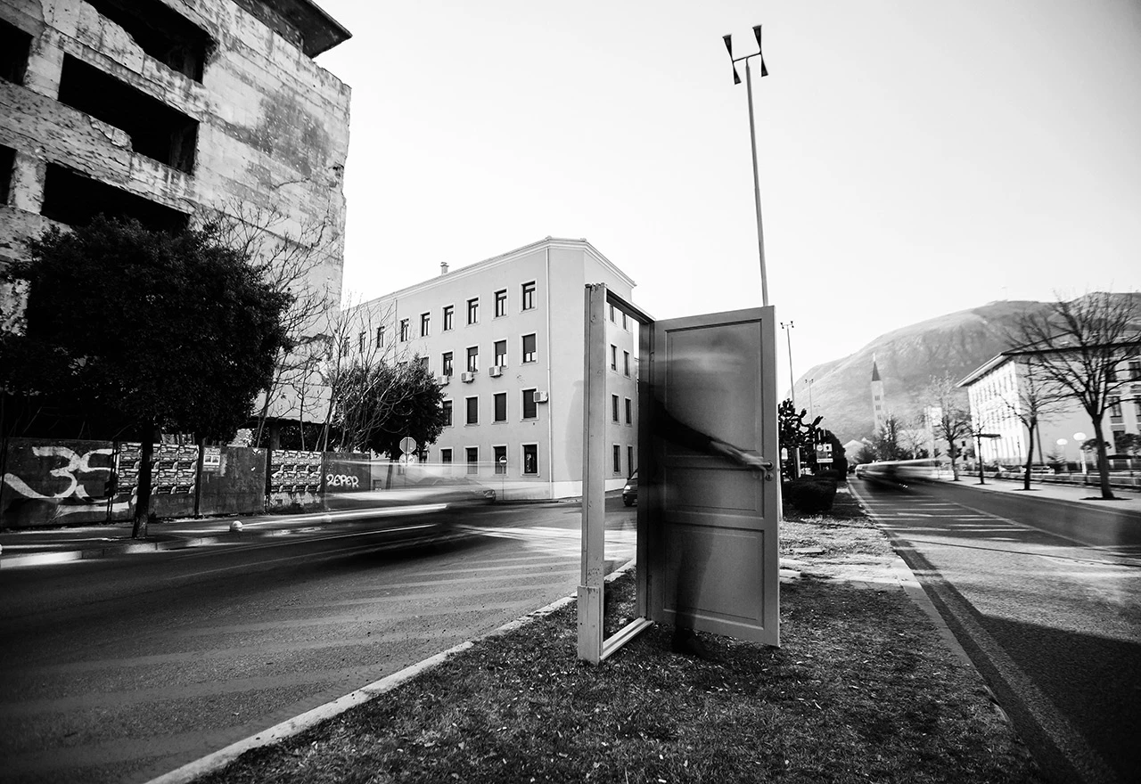 Srušena vrata na Bulevaru: Svi smo zapravo jedno