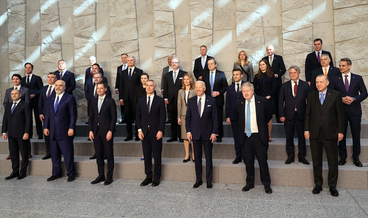 U Bruxellesu počeo izvanredni NATO summit