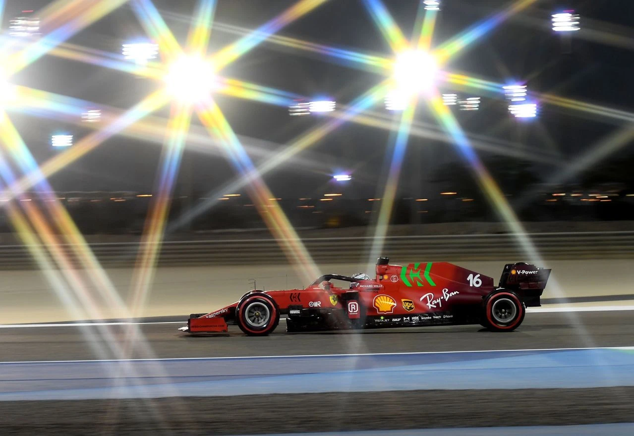 Leclerc slavio, potpuni krah Red Bulla 