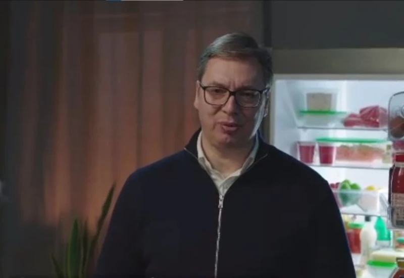 Vučić ne preza ni od čega: Iskočio iz frižidera