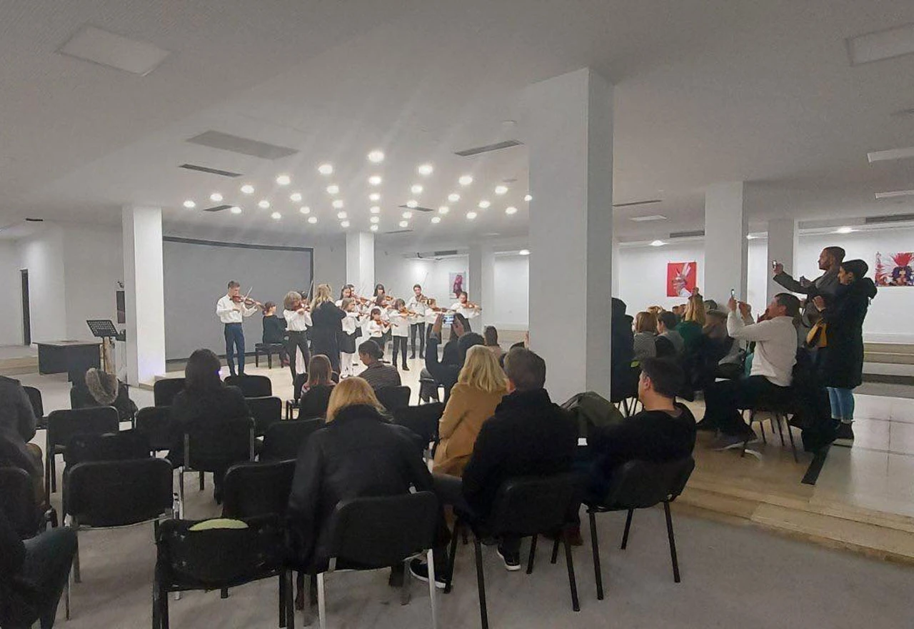 Mostarski mali violinisti svirali u susret proljeću