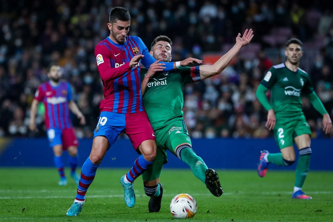 Barcelona pomela Osasunu na Campu Nou