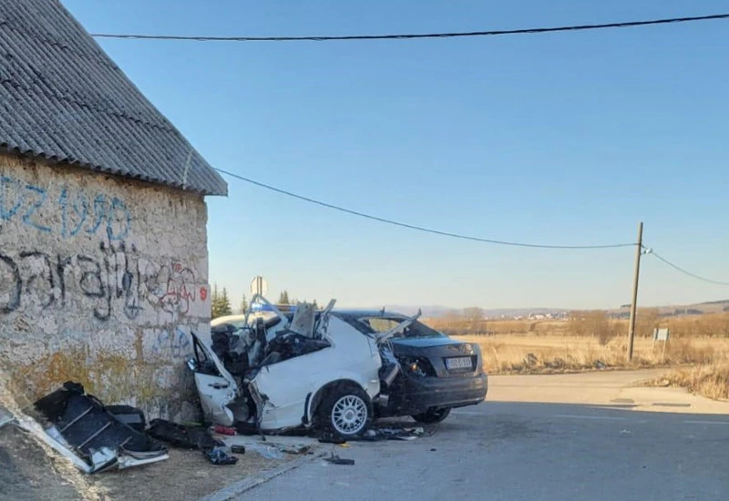 Tomislavgrad: Dvije osobe smrtno stradale u prometnoj nesreći