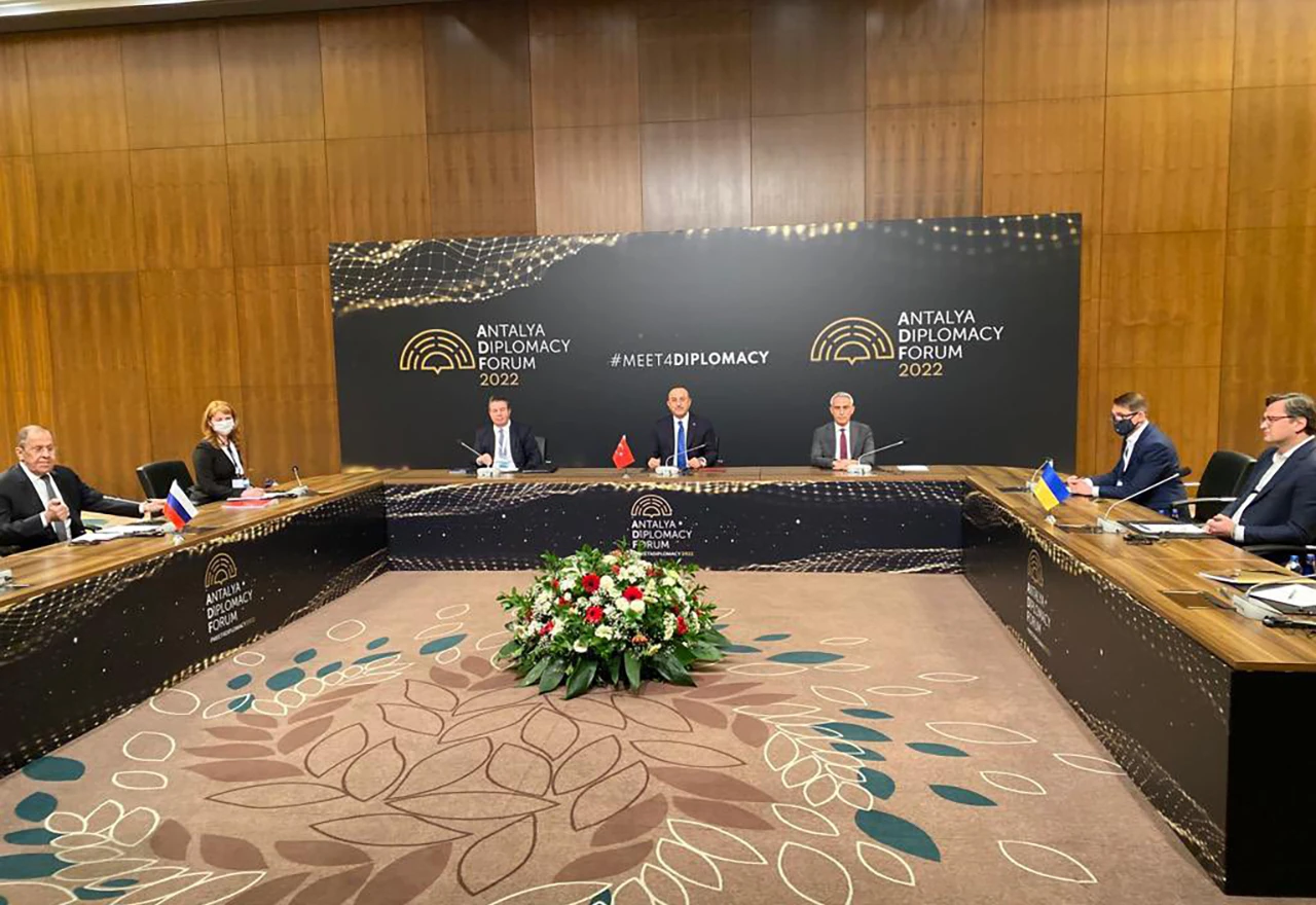 Sastali se šefovi diplomacije Ukrajine i Rusije