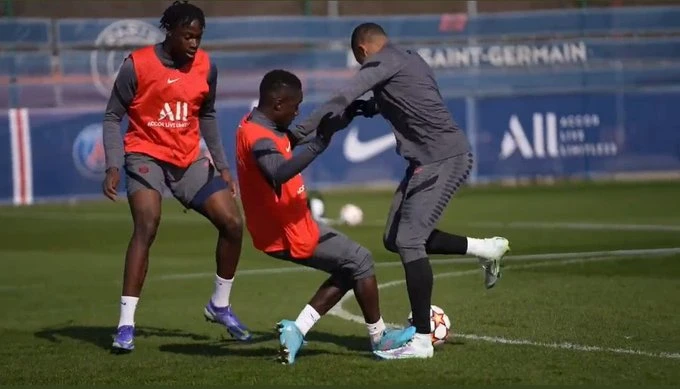 Mbappe stradao od prijateljske vatre, upitan za Real?