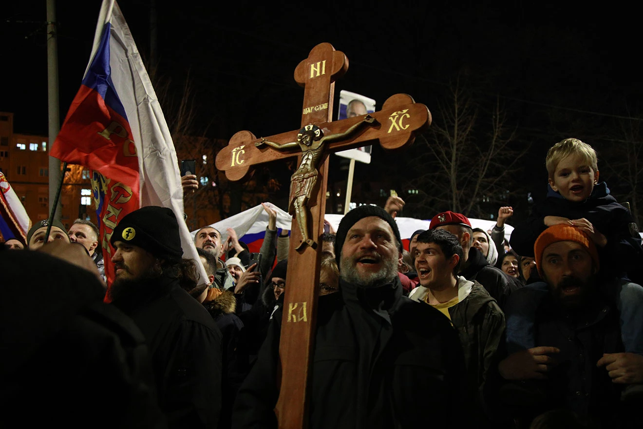 VIDEO: Podrška Rusiji iz Beograda: ''Vučiću Šiptaru, izdao si Srbiju'', ''Putin je najjači''