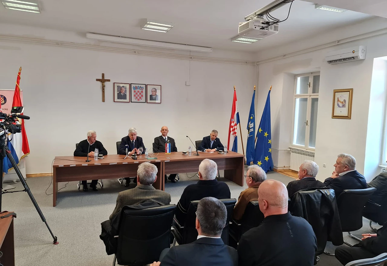 Čović: Nametanje političkih predstavnika narušava bilo kakvu perspektivu
