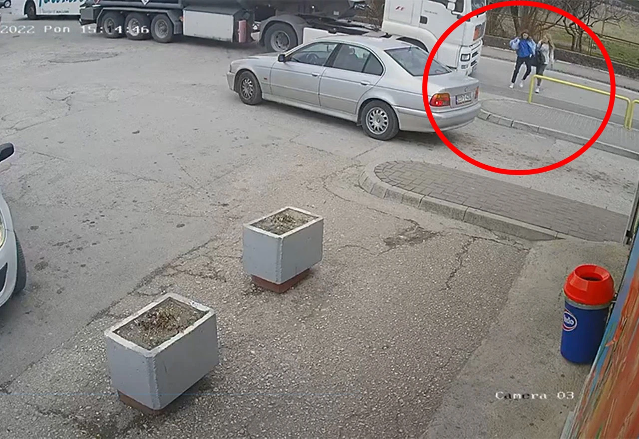 Za dlaku izbjegnuta nesreća: Kod Vitine kamion naletio na djevojčice