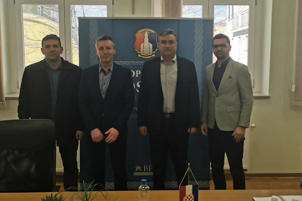 Radni sastanak u Posušju: O pripremi i realizaciji izgradnje milijunskog projekta