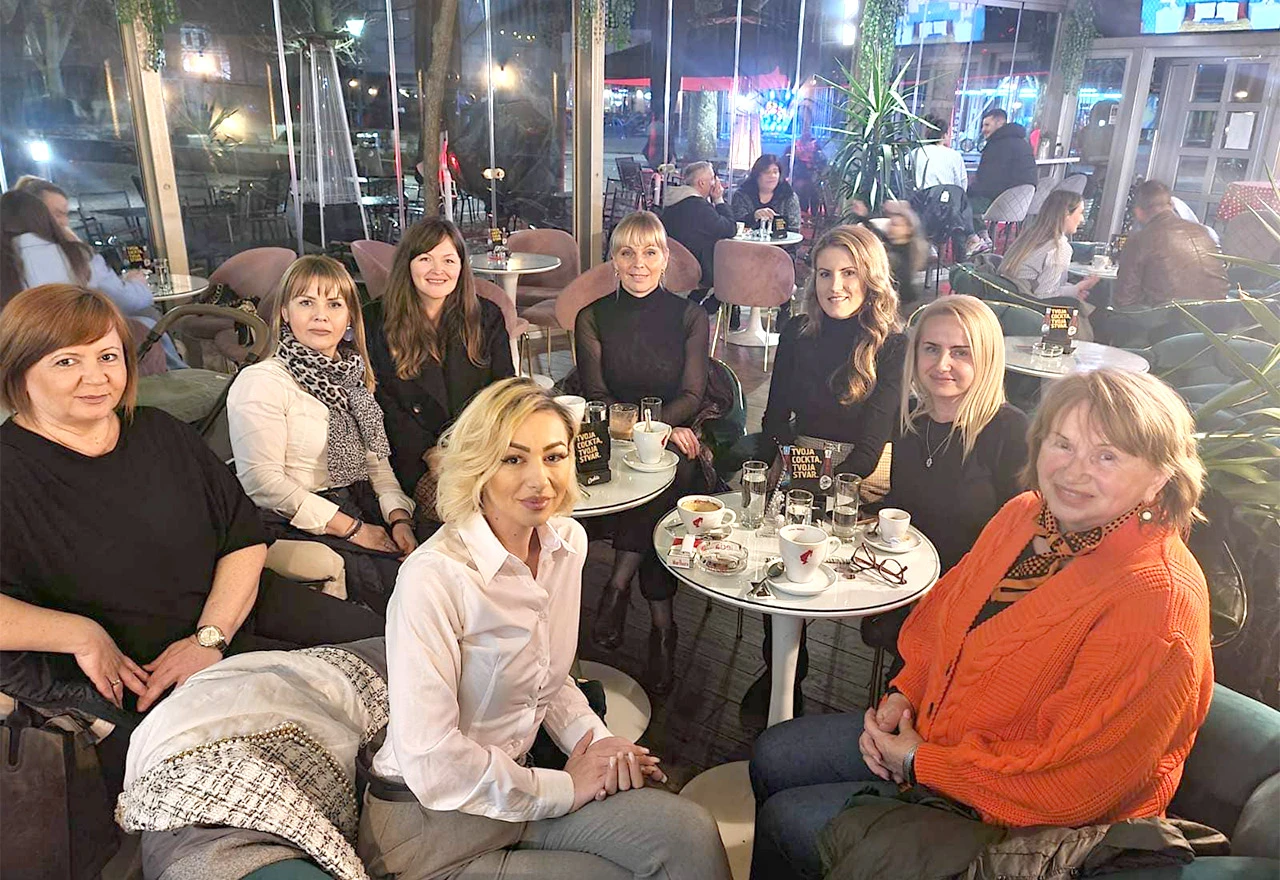 Najavljena ženska borba: Mostarske vijećnice za jednim stolom