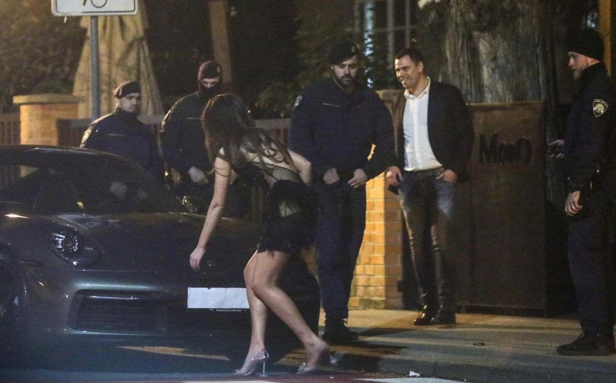 Misica dobila Porschea za rođendan, pa privukla pozornost policije