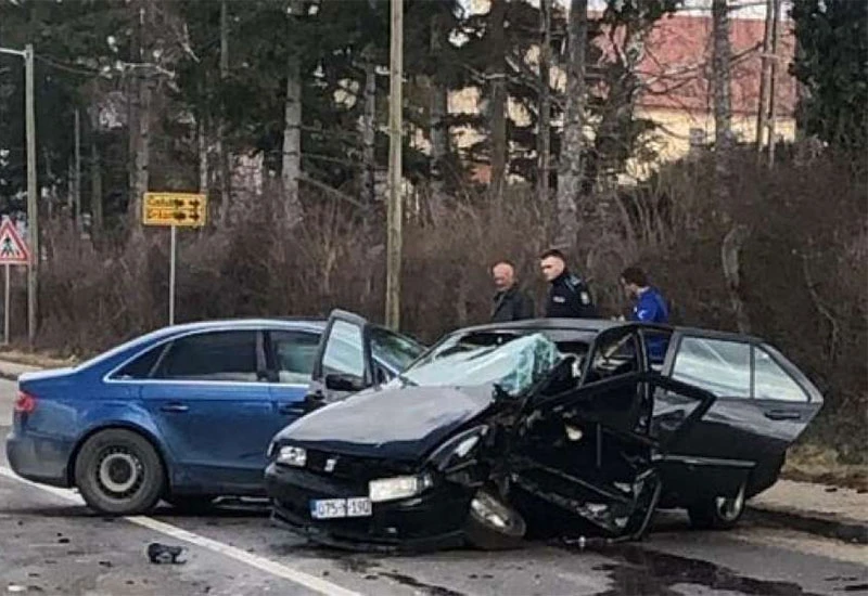 U prometnoj nesreći ozlijeđeno više osoba