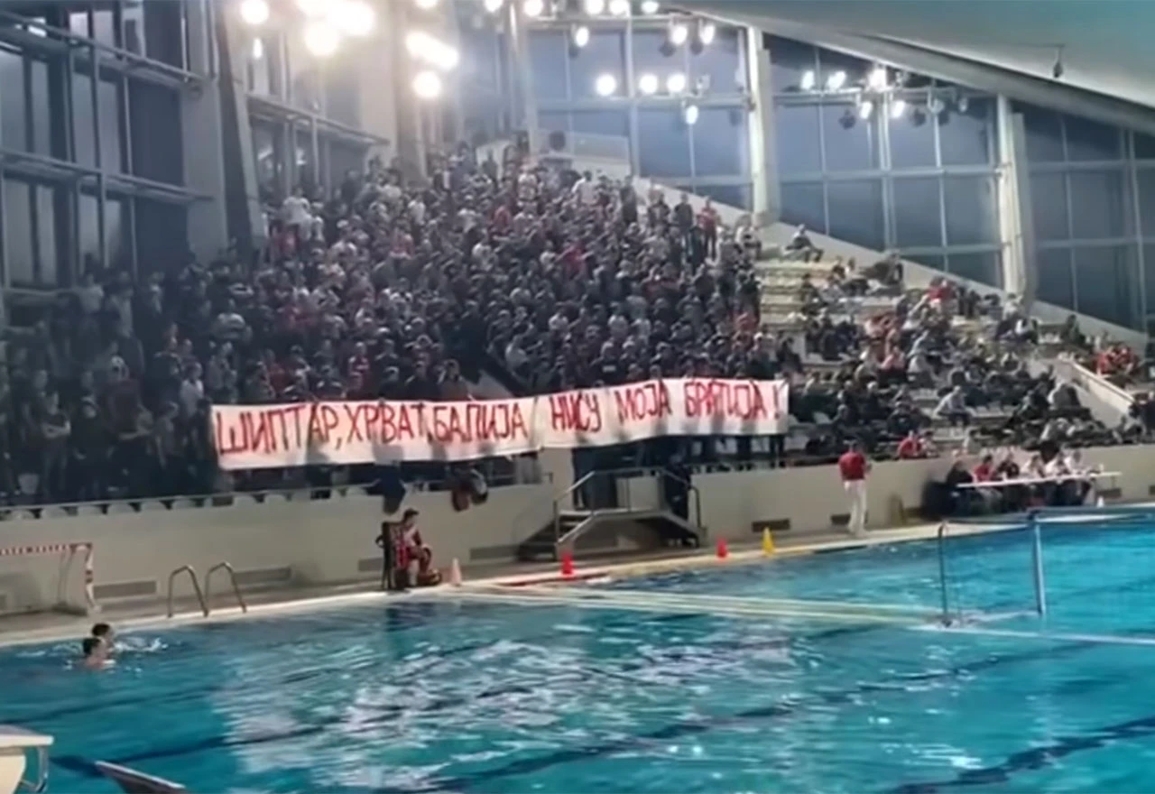 Sramotno ponašanje navijača na vaterpolo utakmici