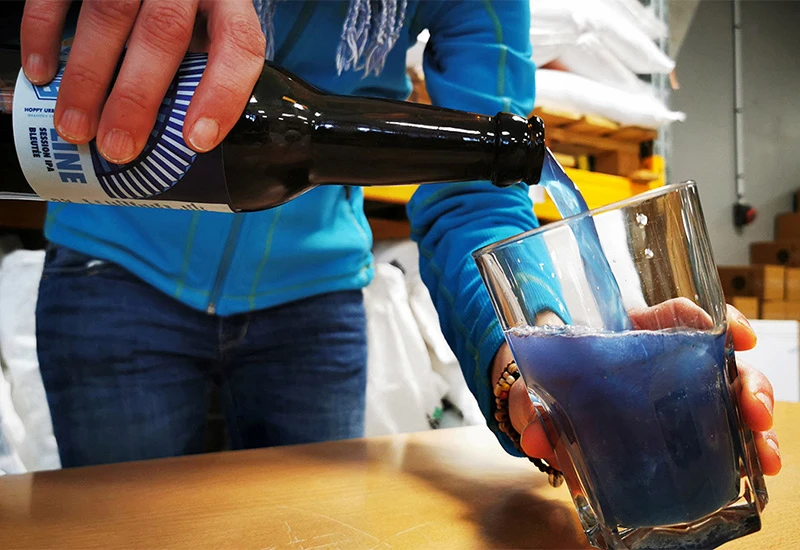 Jeste li za plavo pivo?