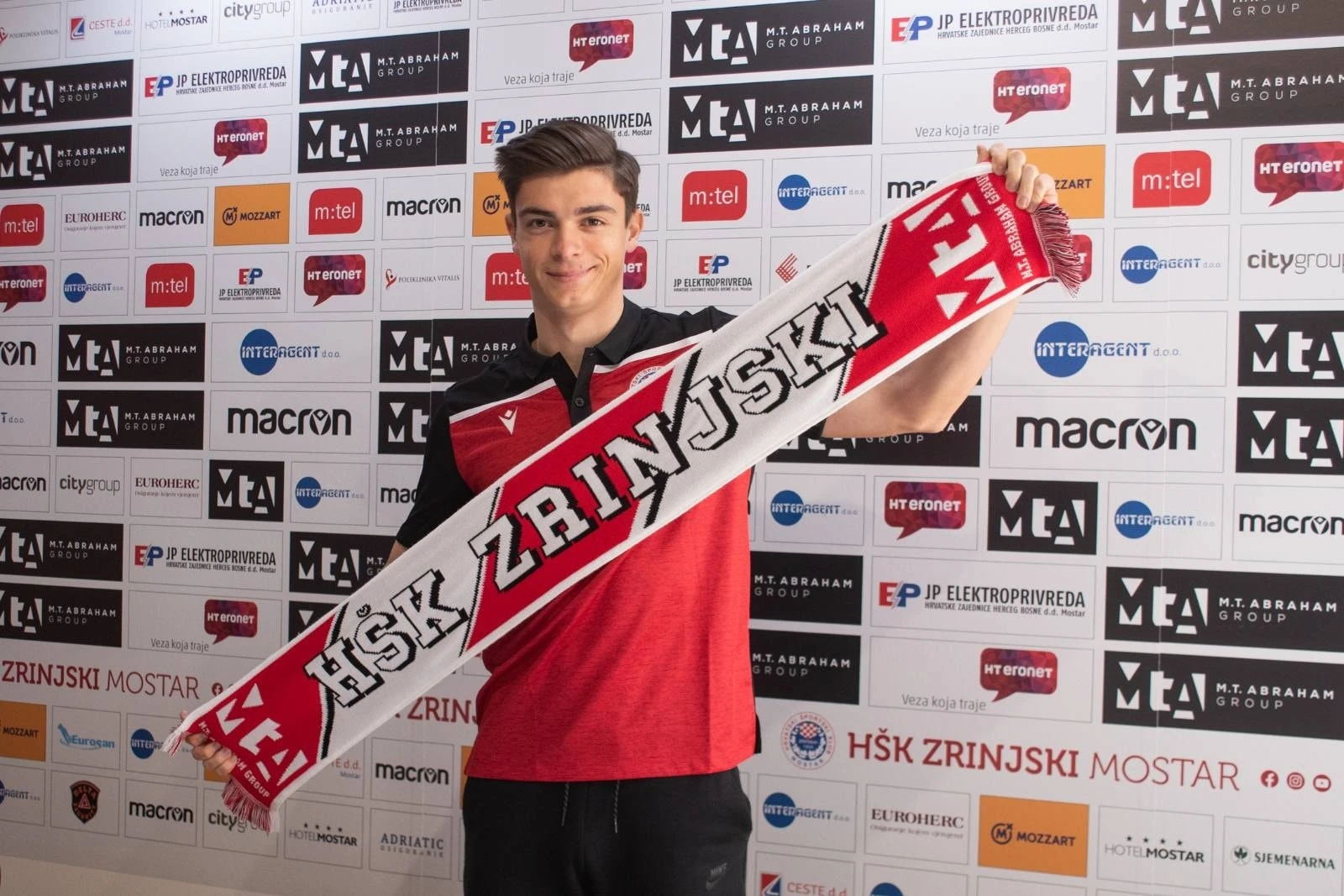 Zrinjski doveo pojačanje iz Francuske