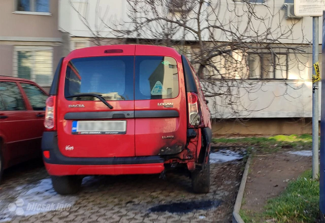 Mostar: Gorio automobil