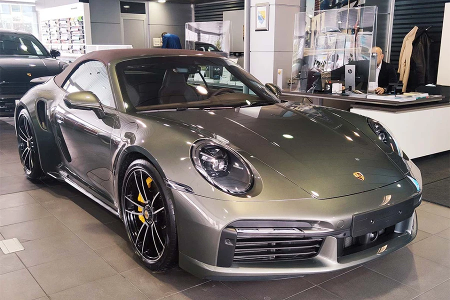 U BiH uvezen Porsche 911 Turbo S Cabriolet vrijedan pola milijuna maraka!