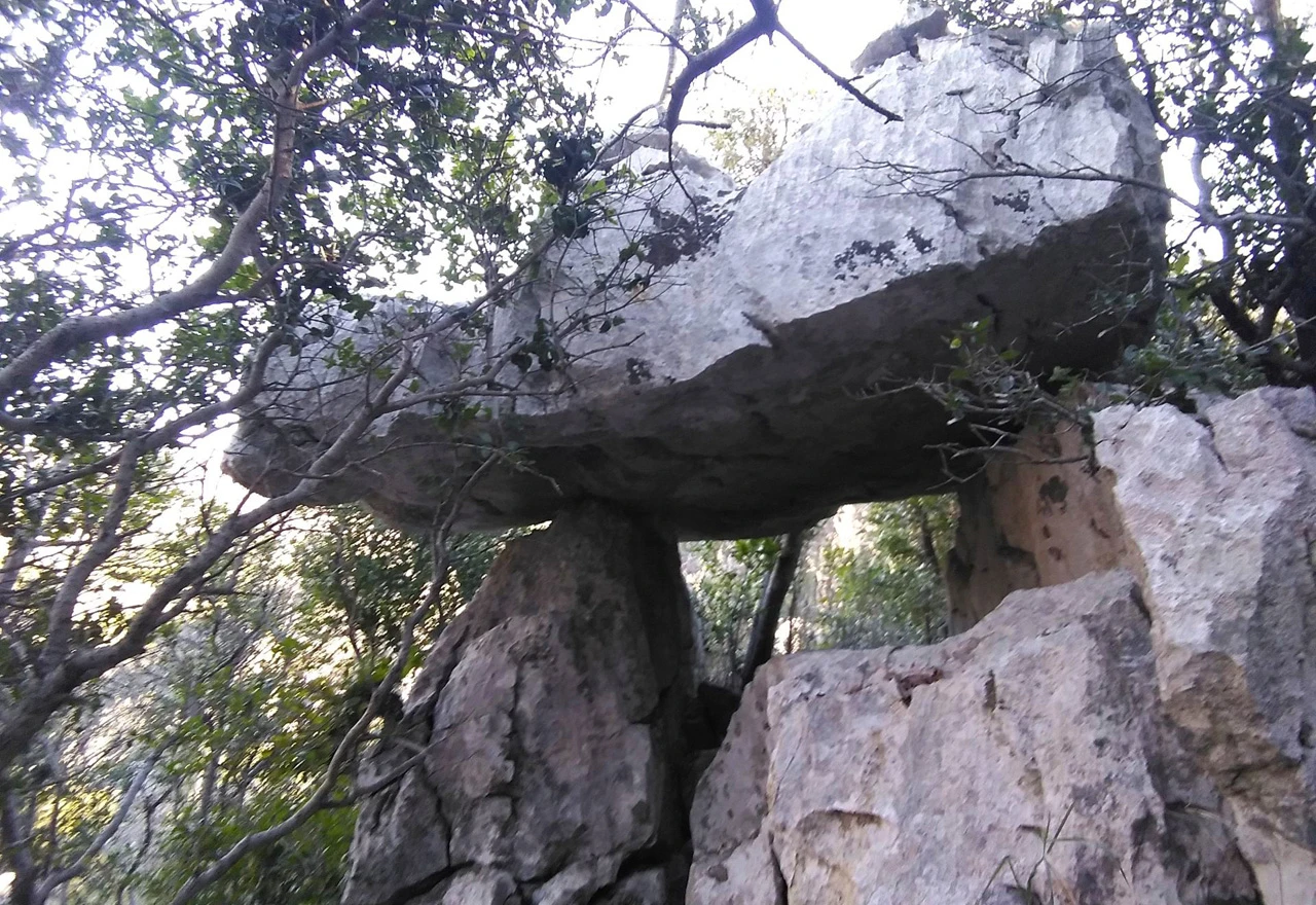 Otkriven prapovijesni megalitski dolmen kod Neuma