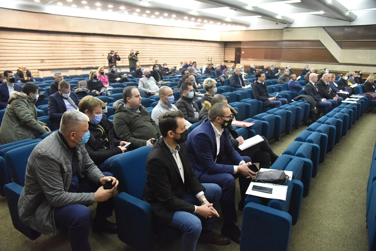 Poslodavci FBiH od Elektroprivrede BiH traže da hitno stornira ugovore 