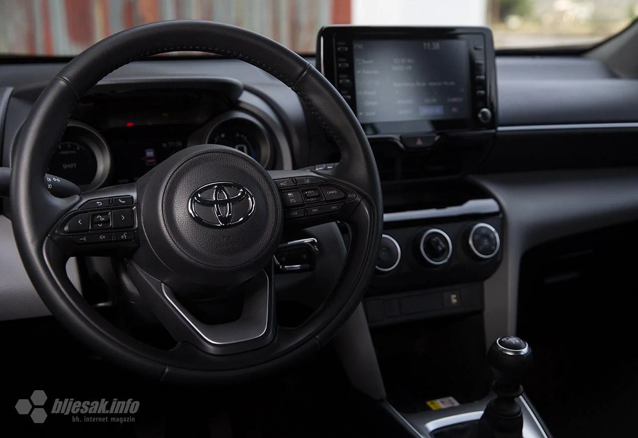 Toyota zadržala vodeću poziciju u autoindustriji i povećala vodstvo nad VW-om