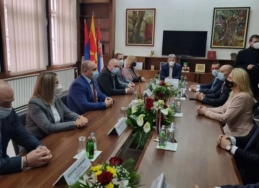 Problemi oko posjete Cvijanović Makedoniji, zastupnik zatražio ispriku
