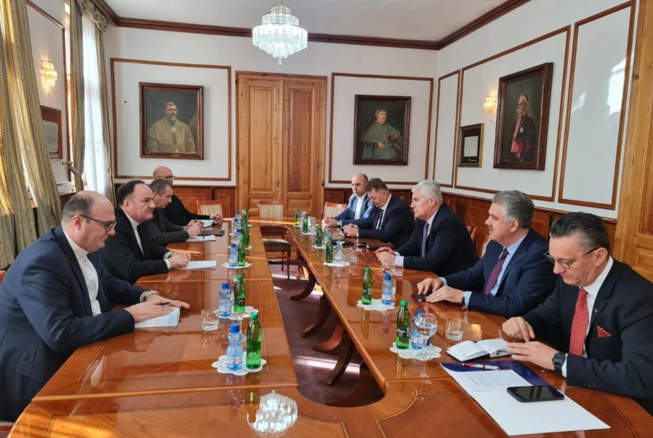 Čović s biskupom Palićem