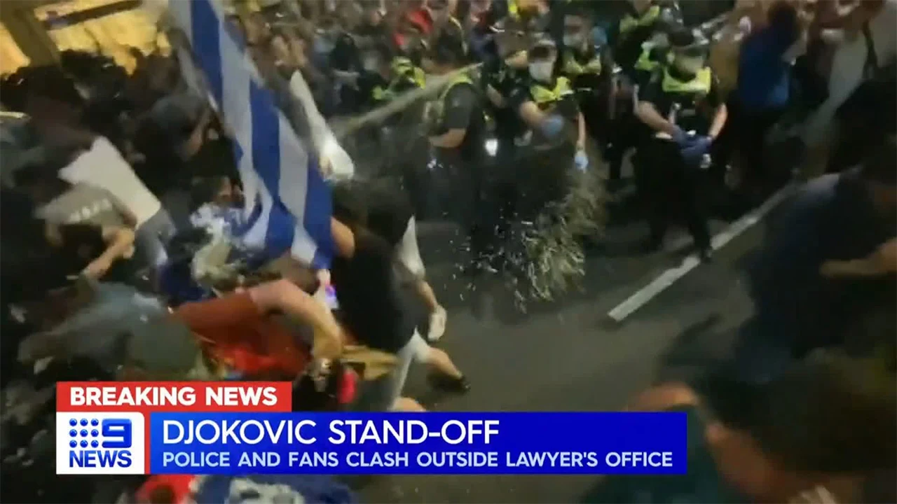 Melbourne: Sukob pristaša Novaka Đokovića i tamošnje policije