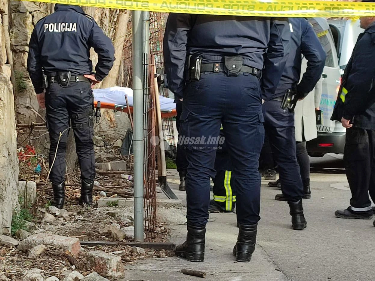 Mostar: Vatrogasci izvukli tijelo ispod ruševina, stradali tragao za starim željezom