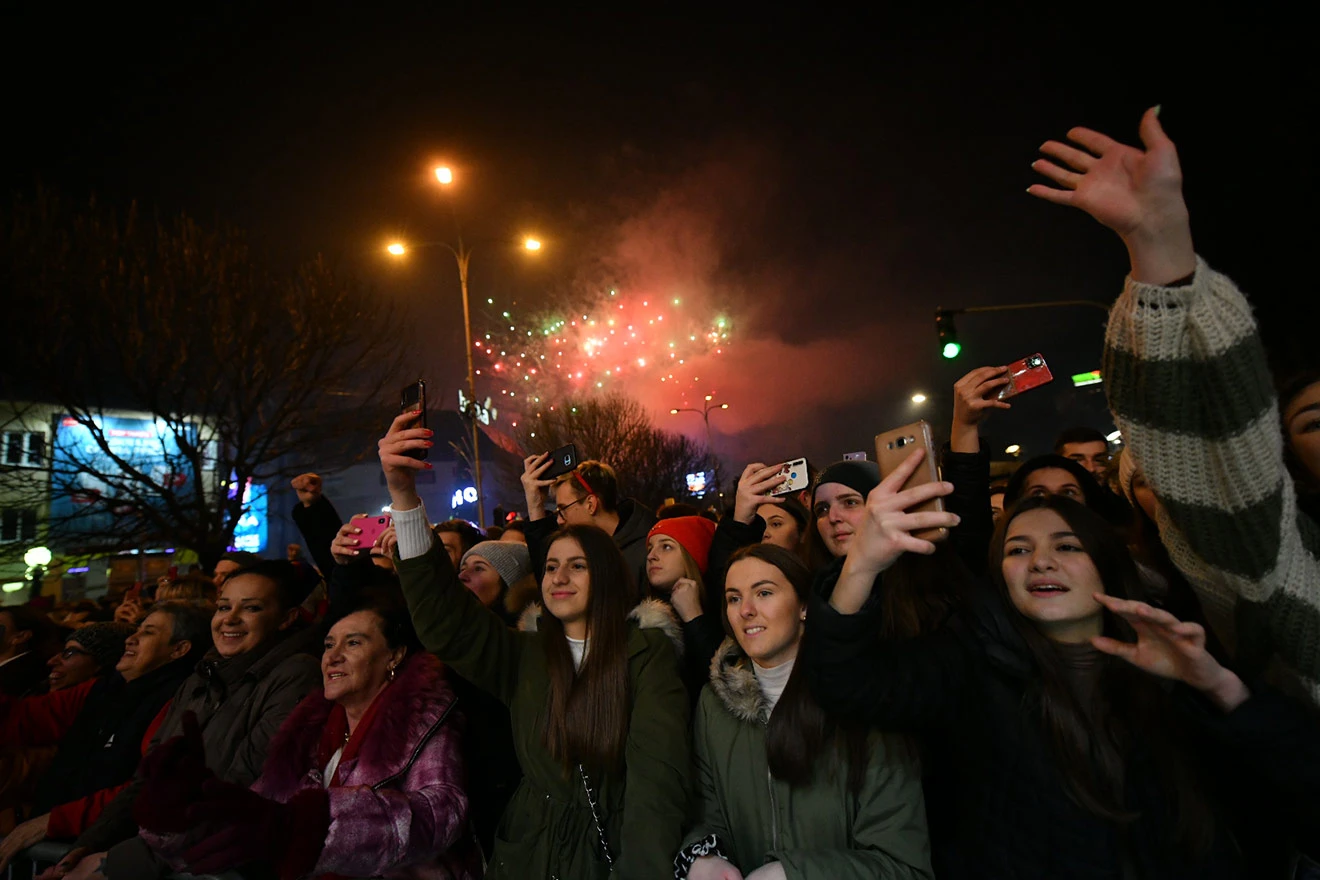 U Banja Luci dočekana Nova godina uz Petra Grašu i Nedu Ukraden