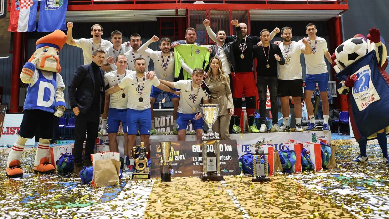 Doček ekipe ''Krešimir Bandić Keta'' na mostarskom Adventu