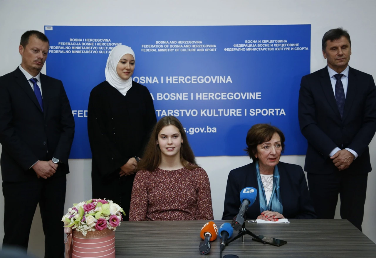 Novalić i Dujmović primili najbolju bh. plivačicu Lanu Pudar
