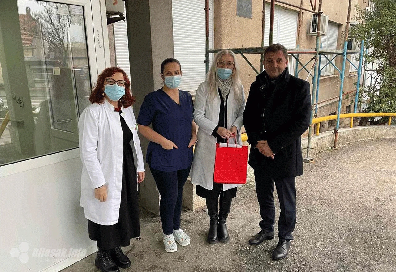 Kordić posjetio medicinske djelatnike Covid bolnice