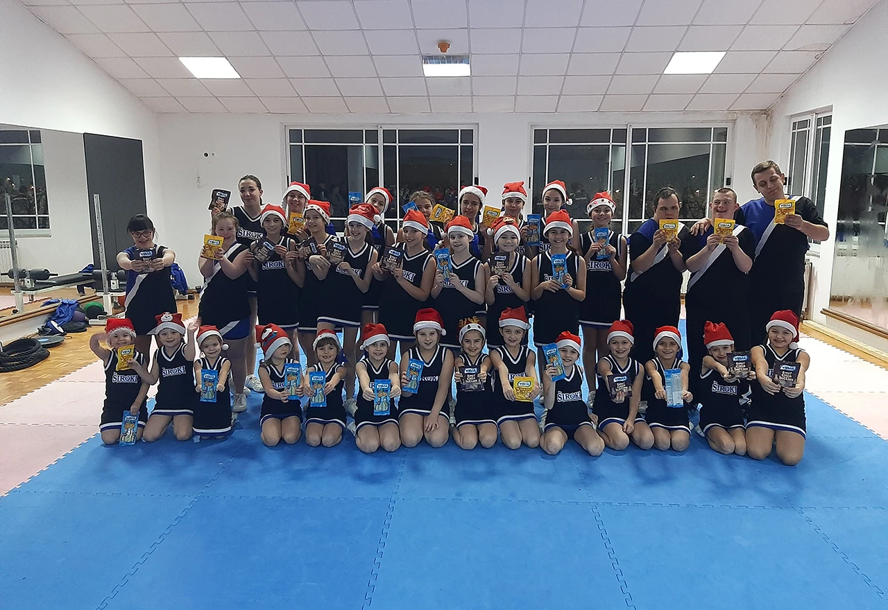 Održana Božićna priredba Hrvatskog cheerleading kluba Široki