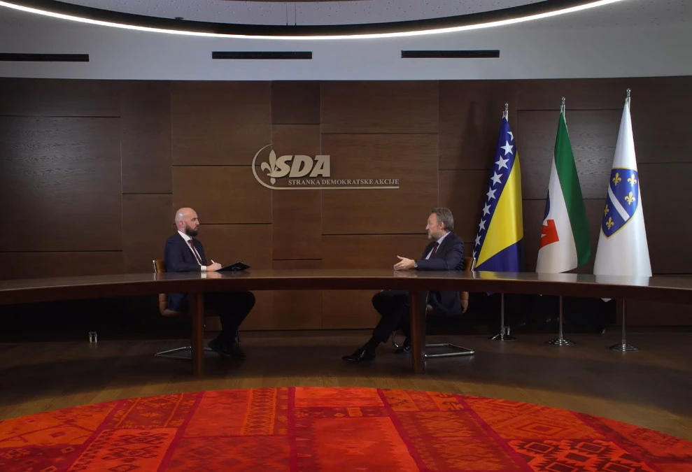 Izetbegović priziva islamski svijet