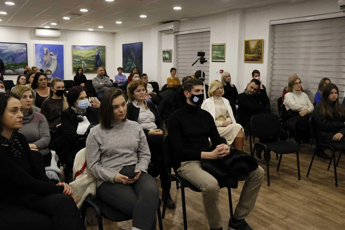 "Život s crnim psom": Zbog pojačane glazbe zovemo policiju, a nasilje prešutimo