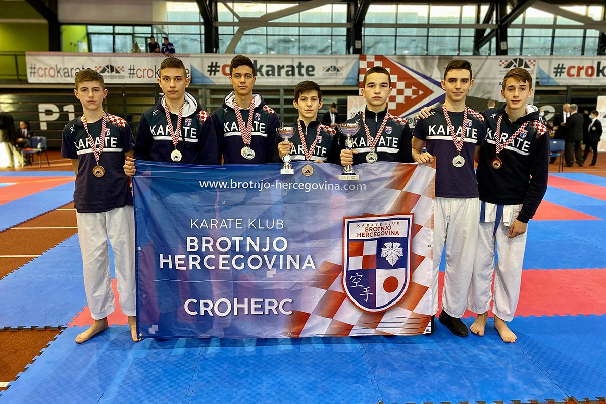 Dva pehara stižu u Brotnjo