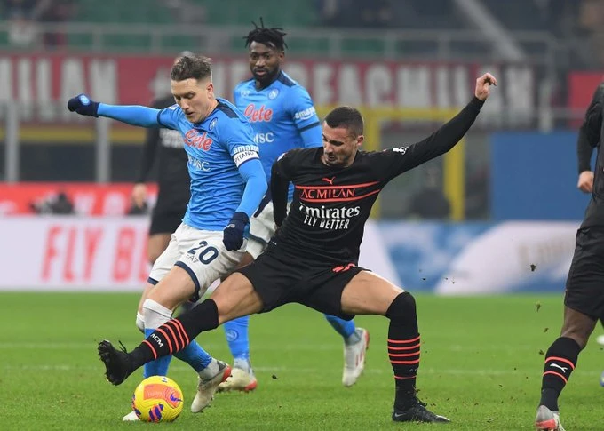 Napoli srušio Milan na San Siru