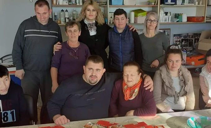 Udruga Pravi uručila poklon za nadolazeće blagdane