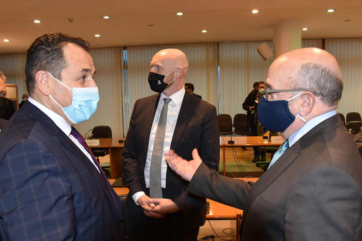 Cikotić s Peachom o sigurnosnim izazovima