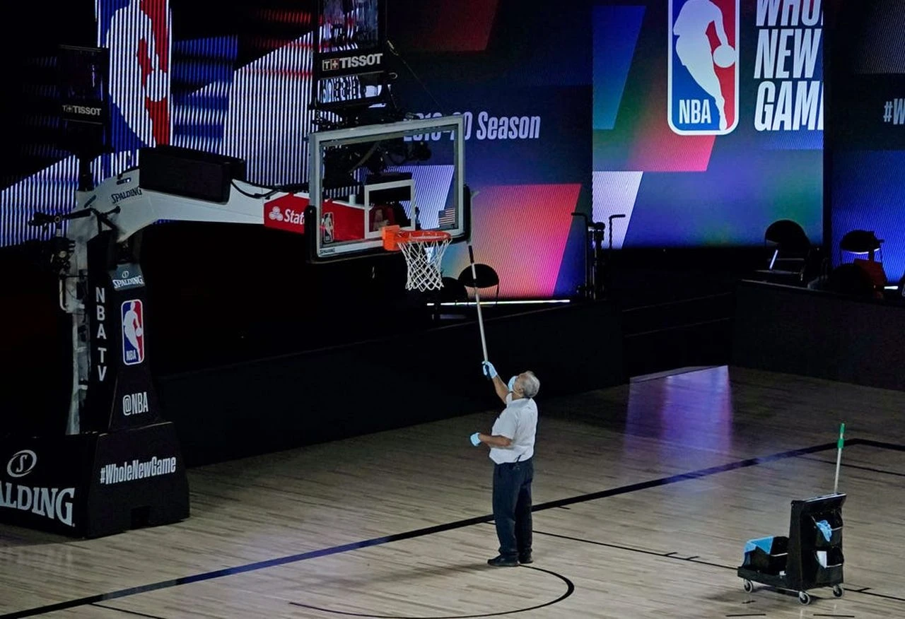 Problemi s koronom u NBA ligi