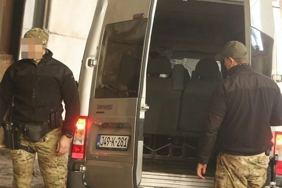 Policijski službenici SIPA-e vrše pretrese na više lokacija u Krajini
