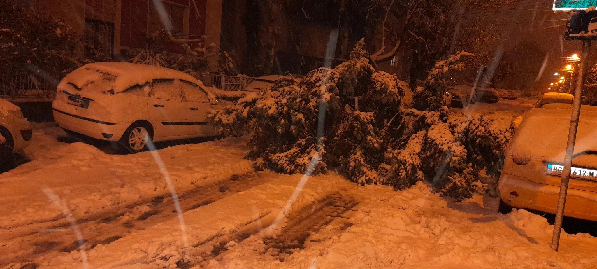Veliko snježno nevrijeme zahvatilo Beograd