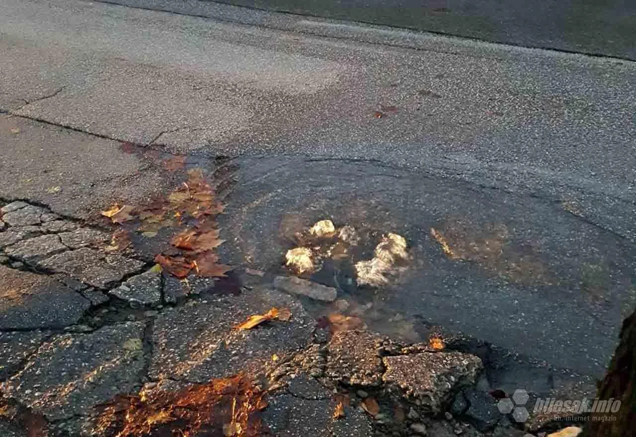 Fekalije plutaju ulicom: Ima li kraja?