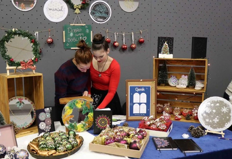 Mostarski kreativci izlažu svoje rukotvorine - nakit, odjeća i sve za dom