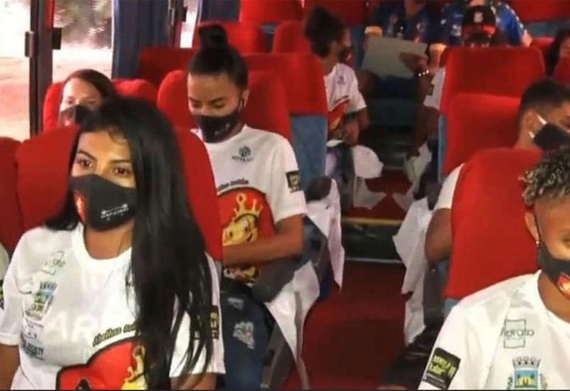 Napadnut i opljačkan autobus pun nogometašica, jedna i silovana