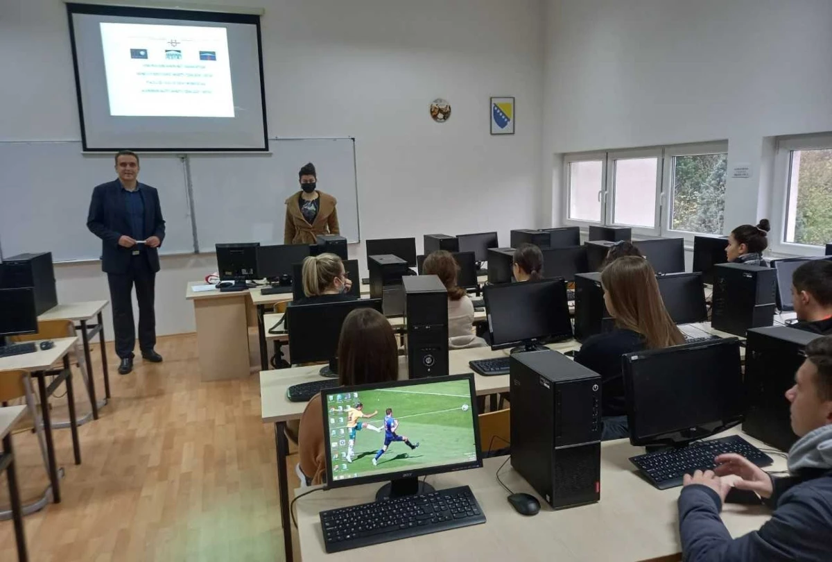 Univerzitet ''Džemal BIjedić'': Radionice o ljudskim pravima