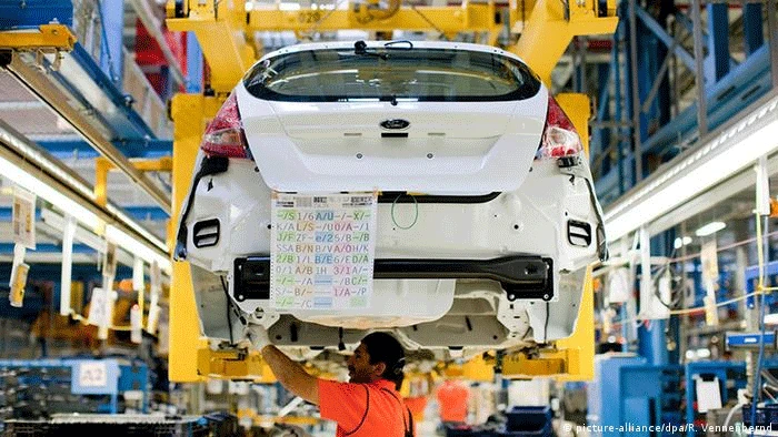 Hoće li zbog električnih automobila ljudi ostajati bez posla?