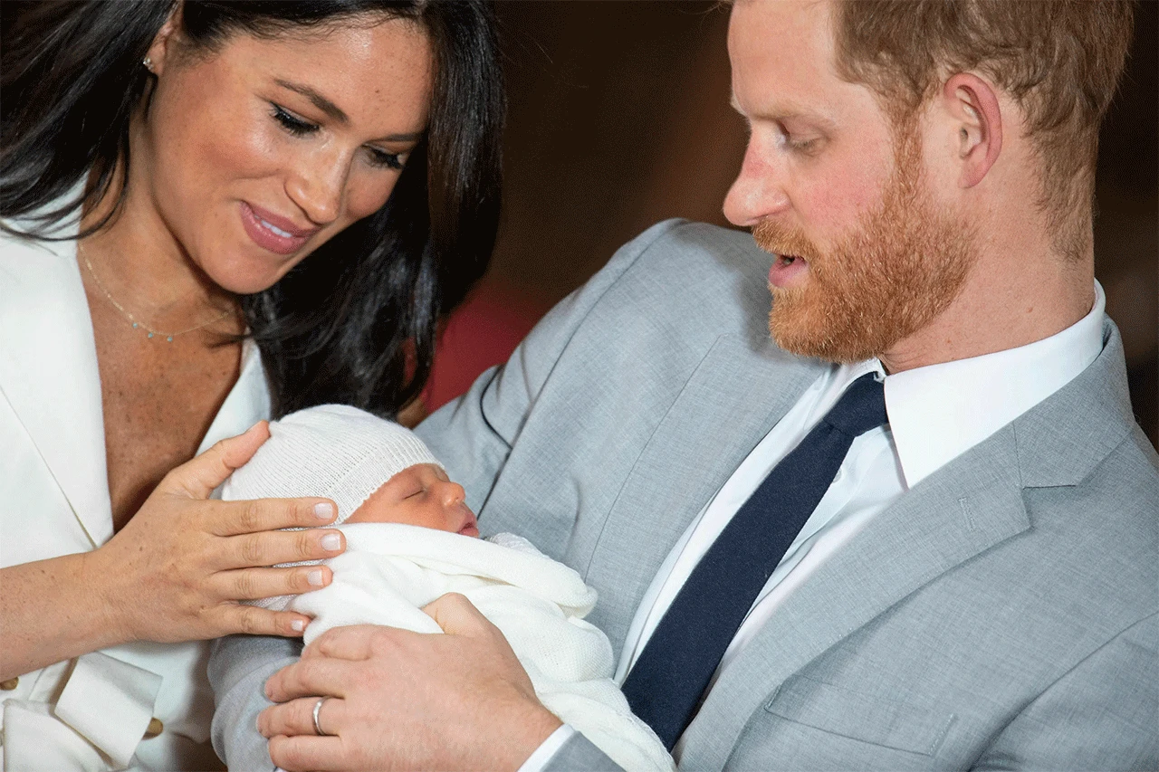 Charles odbacuje da je propitivao kakve će boje biti koža djeteta Harry i Meghan
