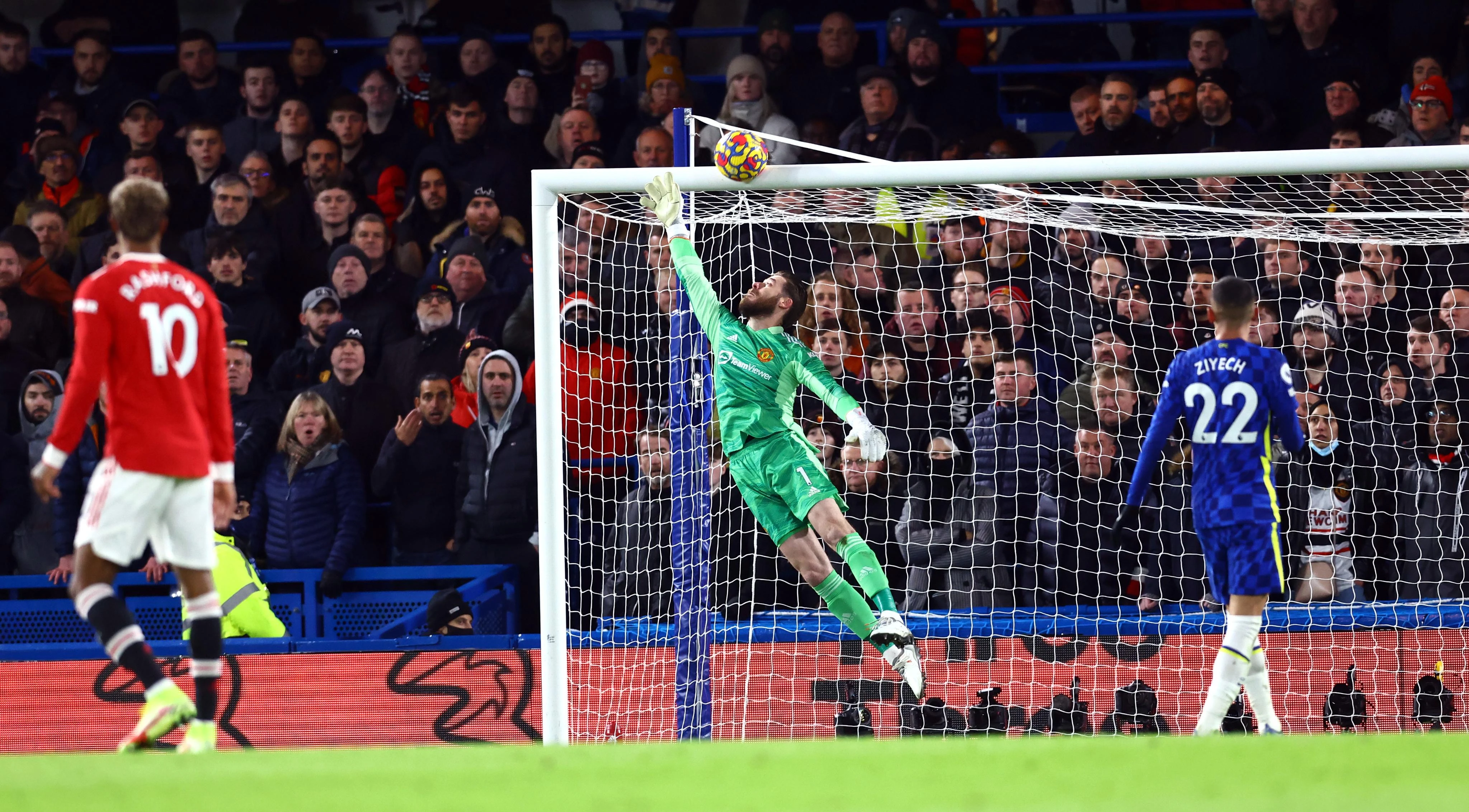 Chelsea i Manchester United remizirali u derbiju, Građani bolji od Čekićara