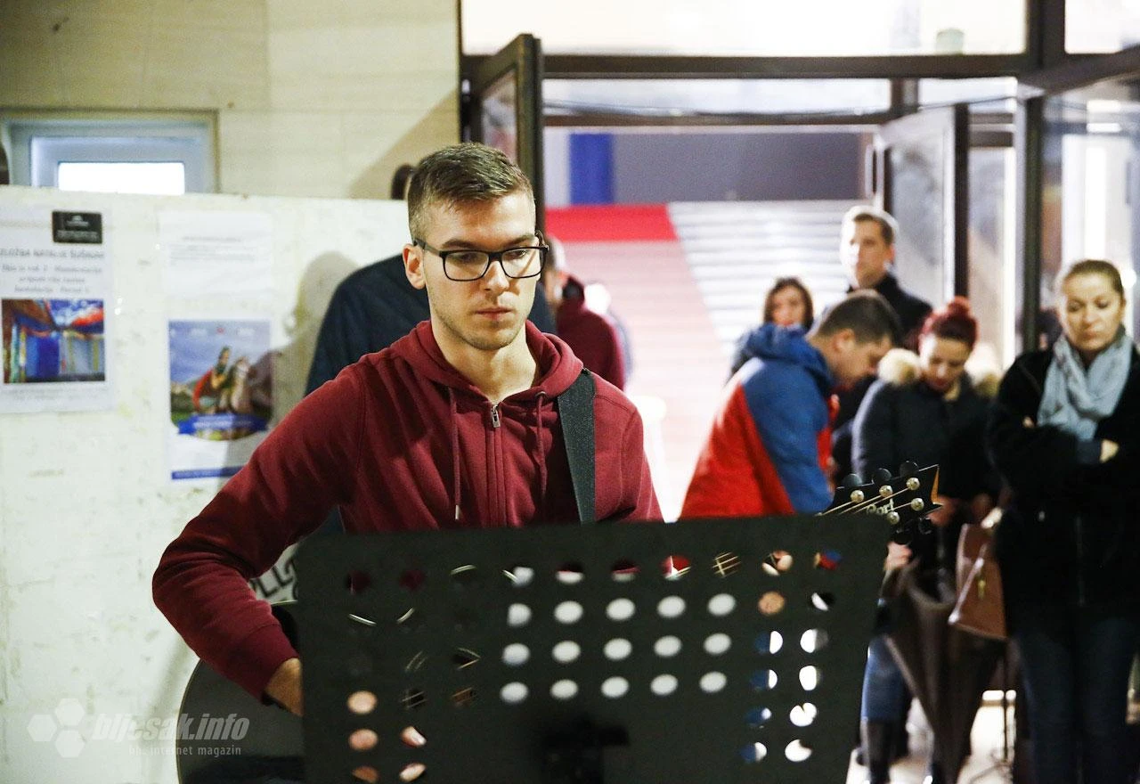 Adventska poruka svijetu, državi ali i direktorima